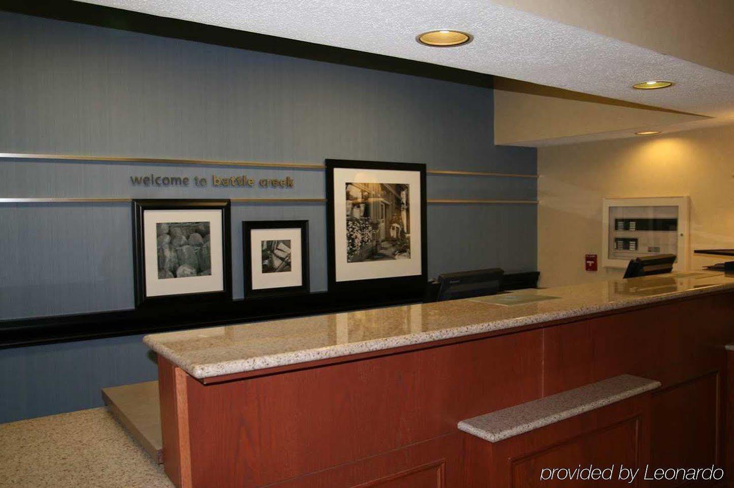 Hampton Inn Battle Creek Interior photo